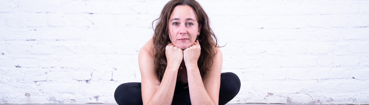 Vira Drothbohm Yin Yoga Teacher Trainer bei Rundum Yoga Duesseldorf