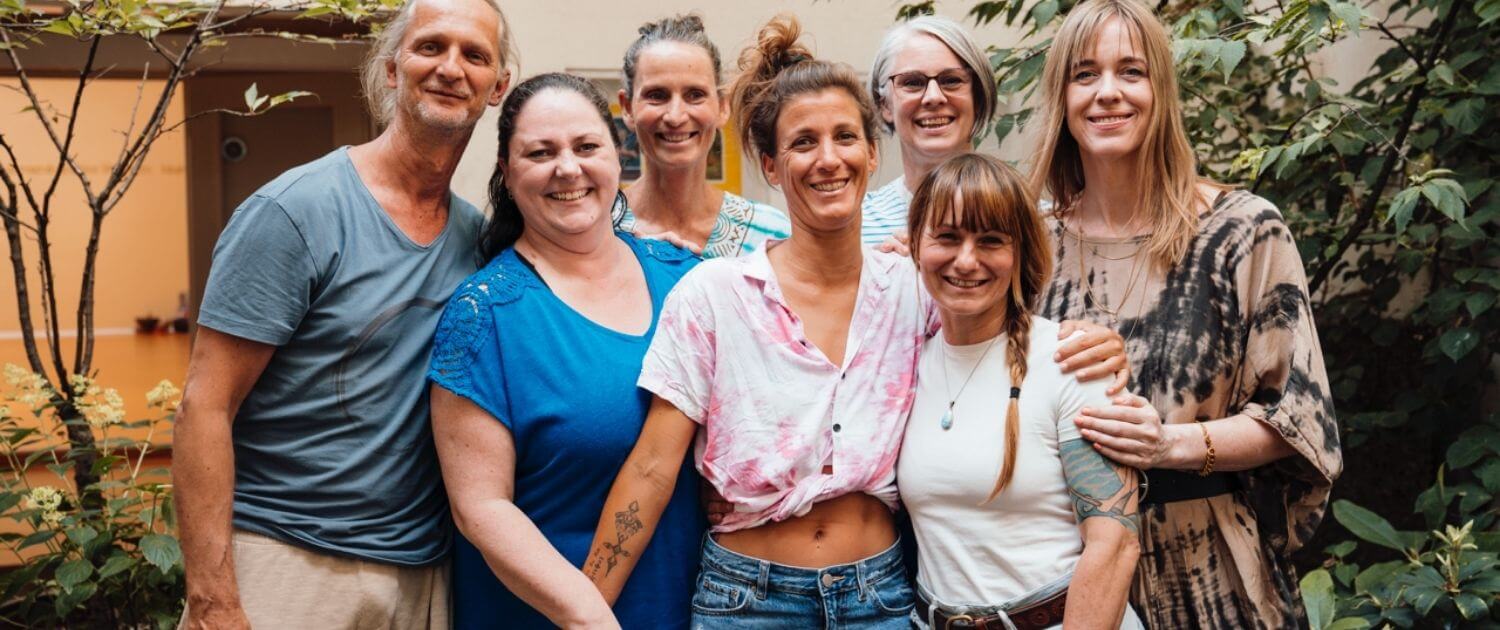 RYS 200 h Multistyle Yogalehrer Ausbildung 2026 Teacher Team