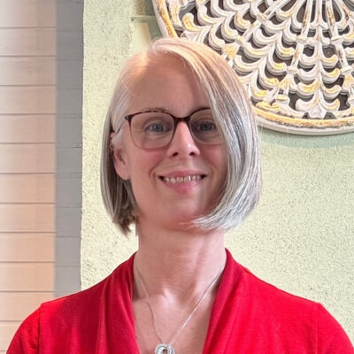 Nicole Barlau Yogalehrerin BDY: RYT:UYA