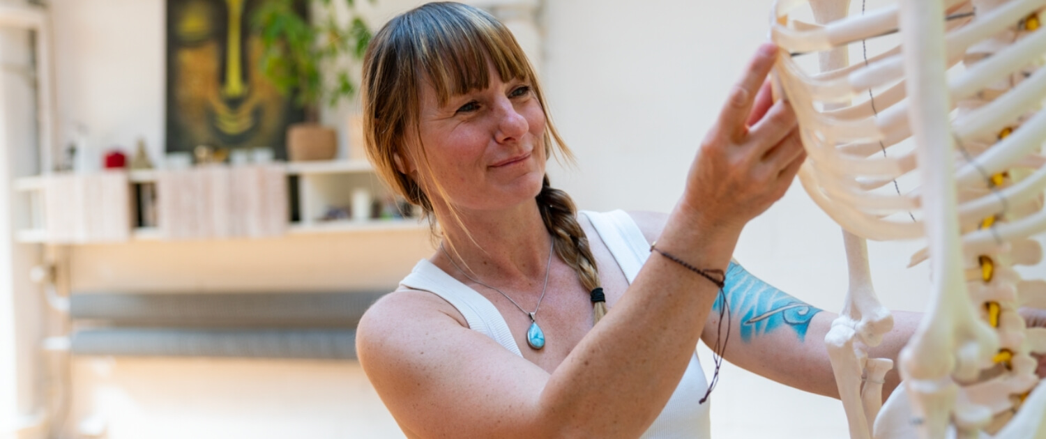 20h Anatomie Intensiv Training mit Desiree Vauth bei Rundum Yoga 20h Anatomie Intensiv Training mit Desiree Vauth bei Rundum Yoga